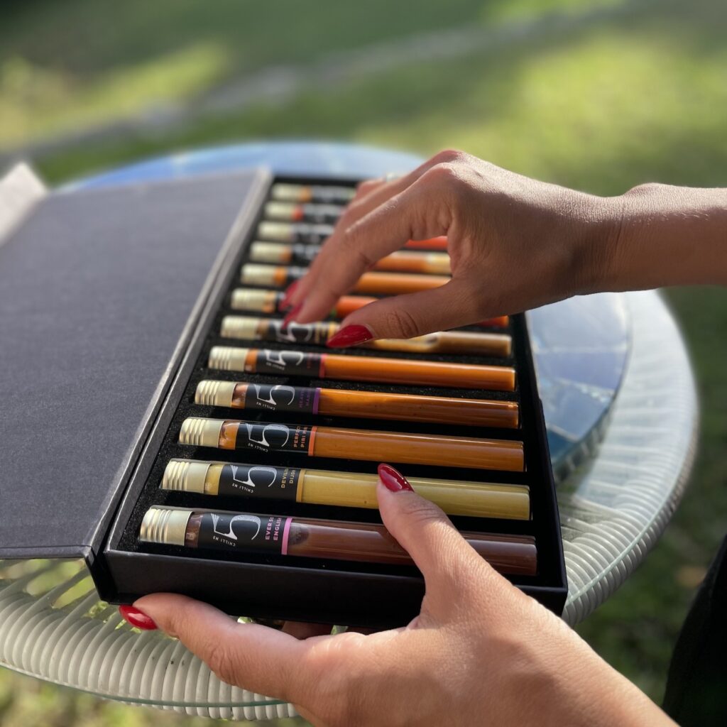 Chilli No. 5 Passport Picanté Chilli Sauce Gift Set 5060831311190 2